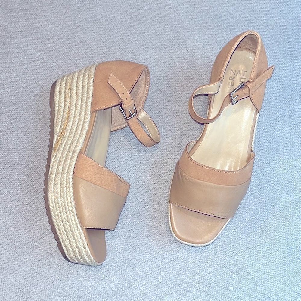 Nwot Naturalizer two toned leather 2.5” heel espadrilles wedges w/ 1.5”platform
